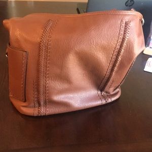 Tan/brown faux leather handbag